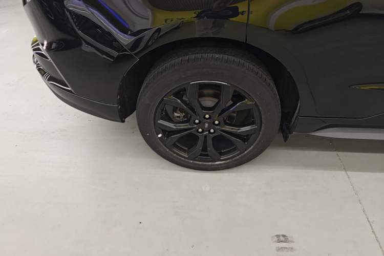Used Ford Edge 2021 Facelifted PLUS EcoBoost 245 Two-Wheel Drive ST-Line 5-Seater Right Rear Wheel Hub