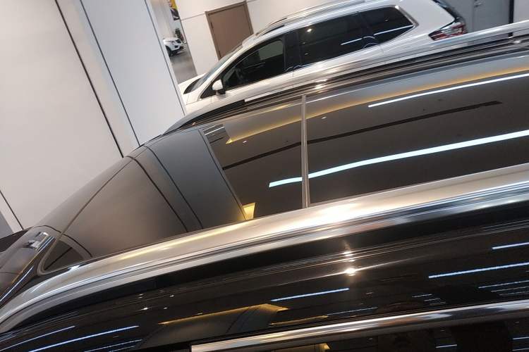 Used Ford Edge 2021 PLUS EcoBoost 245 Two-Wheel-Drive Titanium 7-Seater Roof