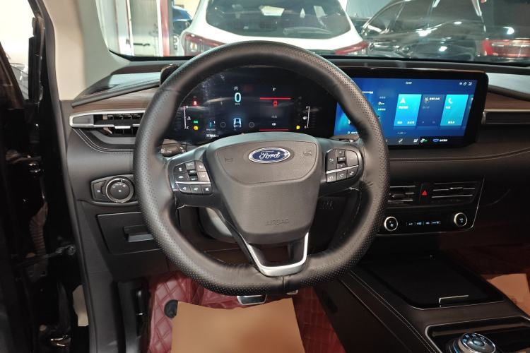 Used Ford Edge 2021 PLUS EcoBoost 245 Two-Wheel-Drive Titanium 7-Seater Steering Wheel