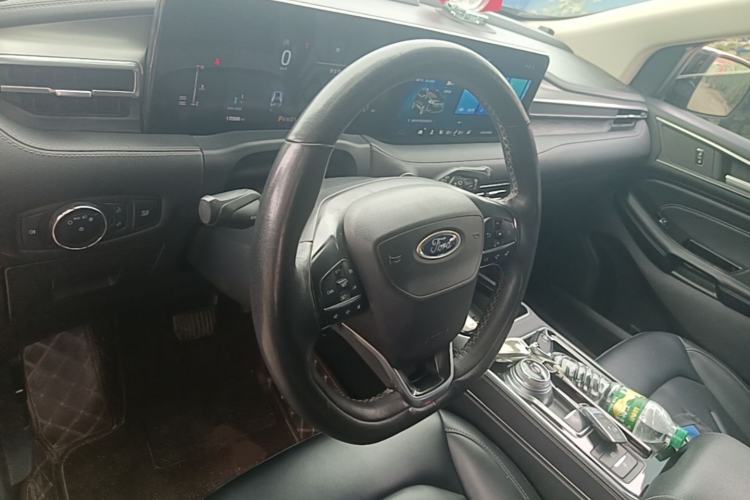 Used Ford Edge 2021 PLUS EcoBoost 245 Two-Wheel-Drive Platinum Edition 5 Seats Steering Wheel