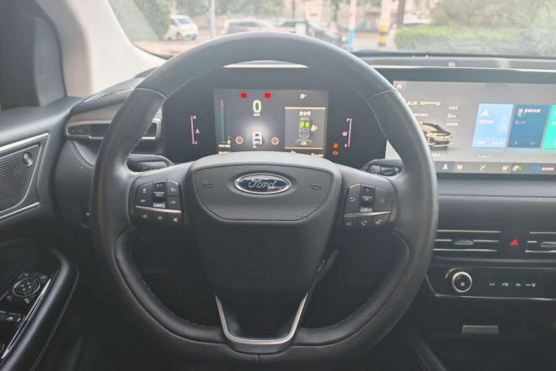 Used Ford Edge 2021 PLUS EcoBoost 245 Two-Wheel-Drive Titanium 7-Seater Steering Wheel