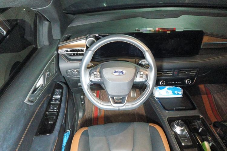 Used Ford Edge 2021 PLUS EcoBoost 245 Four-Wheel Drive Titanium Edition 7-Seater Steering Wheel