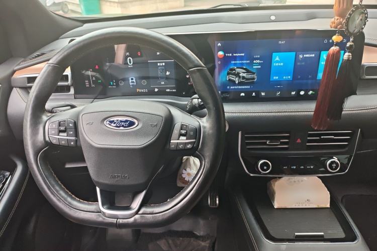 Used Ford Edge 2021 PLUS EcoBoost 245 Four-Wheel Drive Titanium Edition 7-Seater Steering Wheel