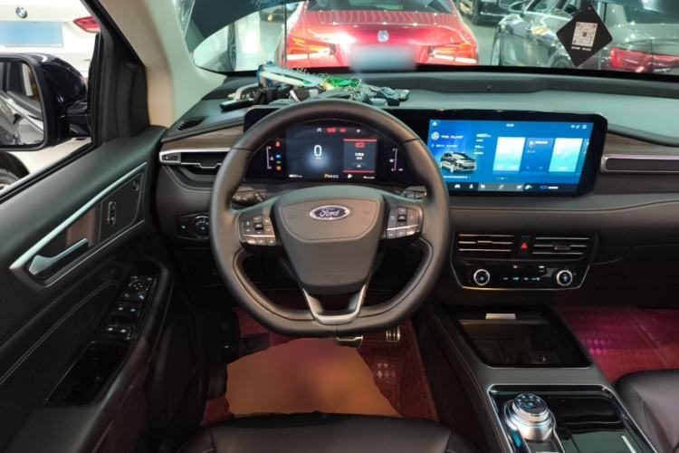 Used Ford Edge 2021 Facelifted PLUS EcoBoost 245 Two-Wheel Drive XLT 7-Seater Steering Wheel