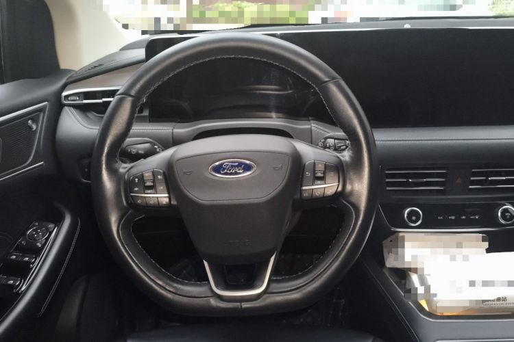 Used Ford Edge 2021 PLUS EcoBoost 245 Two-Wheel-Drive Titanium 7-Seater Steering Wheel