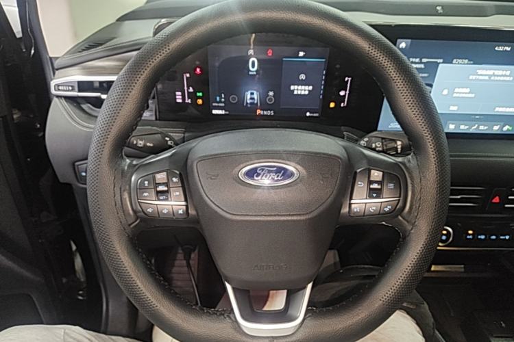 Used Ford Edge 2021 PLUS EcoBoost 245 Two-Wheel-Drive Titanium 7-Seater Steering Wheel