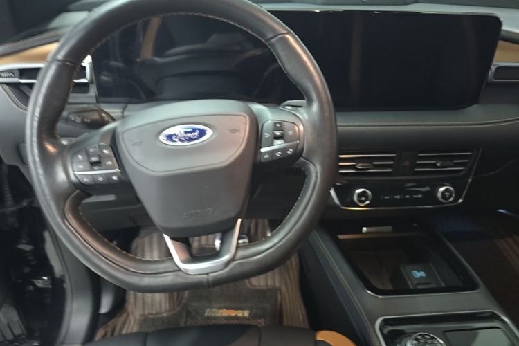 Used Ford Edge 2021 PLUS EcoBoost 245 Four-Wheel Drive Titanium Edition 7-Seater Steering Wheel