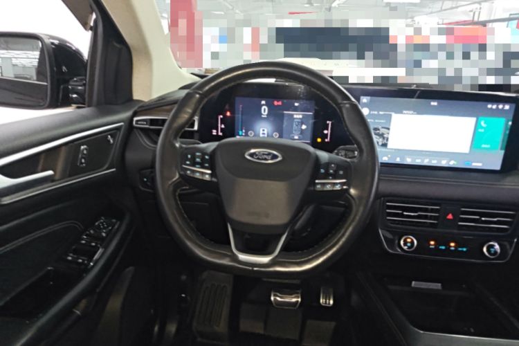 Used Ford Edge 2021 PLUS EcoBoost 245 Two-Wheel-Drive Titanium 7-Seater Steering Wheel