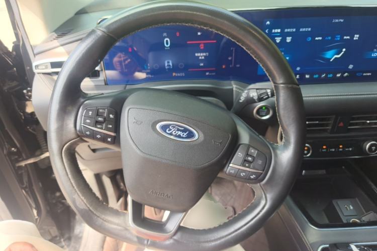 Used Ford Edge 2021 PLUS EcoBoost 245 Two-Wheel-Drive Titanium 7-Seater Steering Wheel