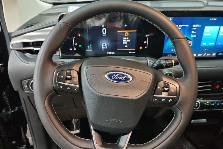 Used Ford Edge 2021 PLUS EcoBoost 245 Two-Wheel-Drive Platinum Edition 5 Seats Steering Wheel