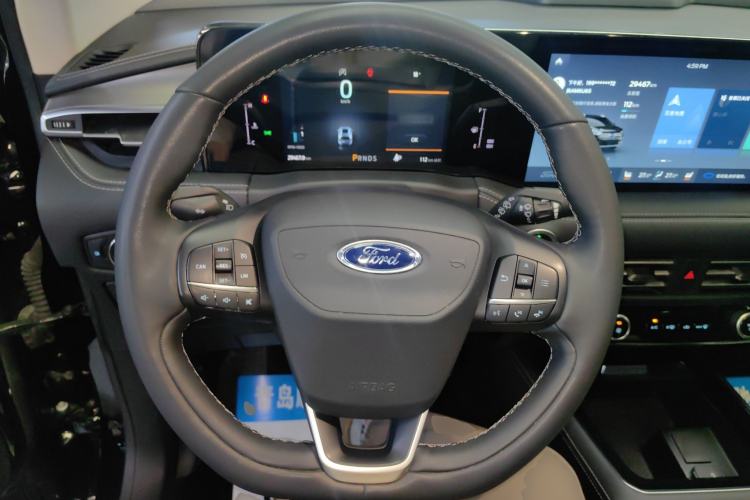 Used Ford Edge 2021 PLUS EcoBoost 245 Two-Wheel-Drive Platinum Edition 5 Seats Steering Wheel
