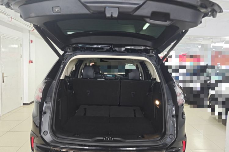 Used Ford Edge 2021 PLUS EcoBoost 245 Two-Wheel-Drive Titanium 7-Seater Trunk