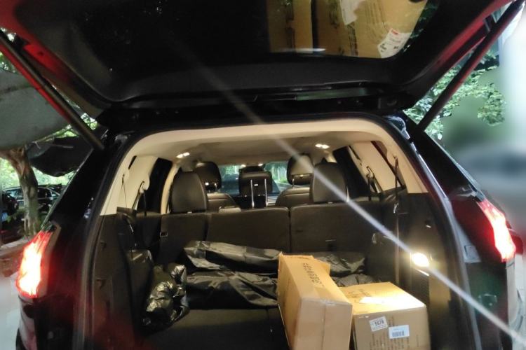 Used Ford Edge 2021 PLUS EcoBoost 245 Two-Wheel-Drive Titanium 7-Seater Trunk