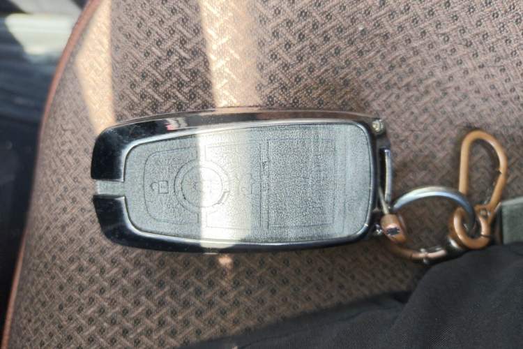 Used Ford Edge 2021 PLUS EcoBoost 245 Two-Wheel-Drive Titanium 7-Seater Vehicle Key