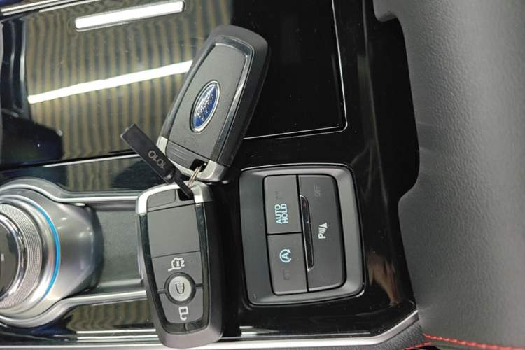 Used Ford Edge 2021 Facelifted PLUS EcoBoost 245 Two-Wheel Drive ST-Line 5-Seater Vehicle Key