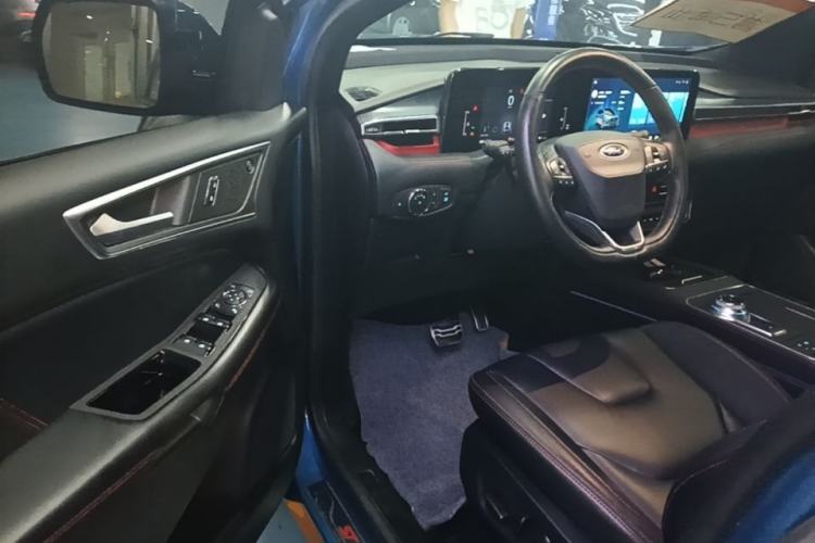 Used Ford Edge 2021 PLUS EcoBoost 245 4x4 ST-Line 7-Seater Driver Seat