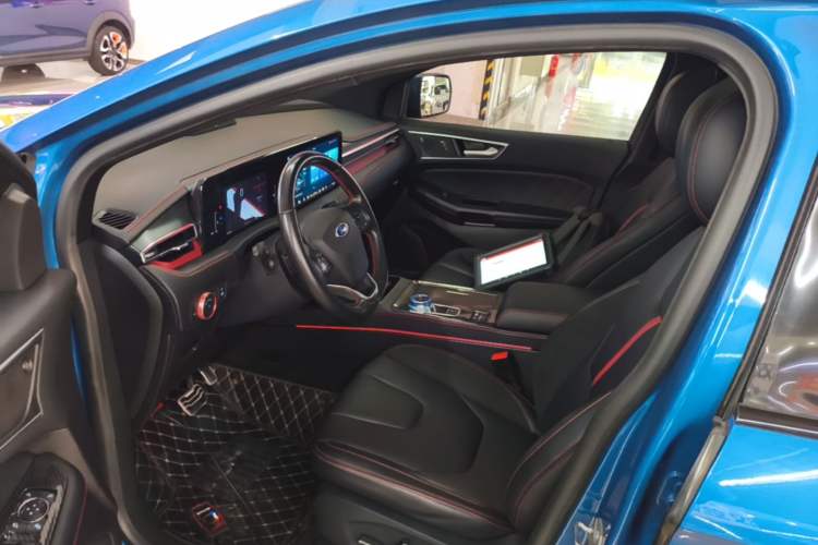 Used Ford Edge 2021 PLUS EcoBoost 245 4x4 ST-Line 7-Seater Driver Seat