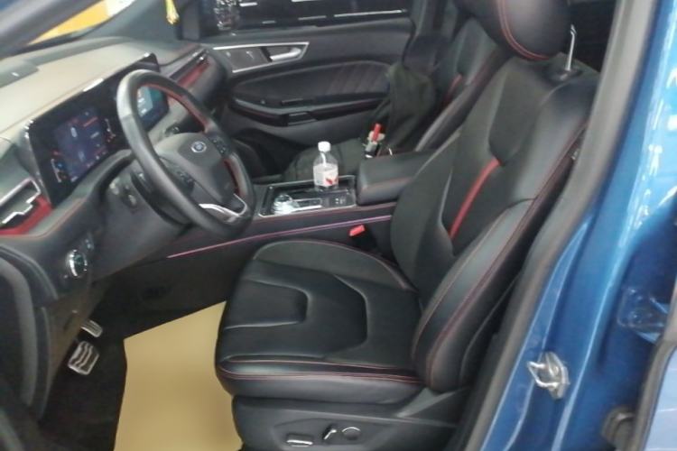 Used Ford Edge 2021 PLUS EcoBoost 245 4x4 ST-Line 7-Seater Left Front Seat