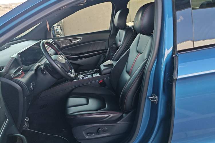 Used Ford Edge 2021 PLUS EcoBoost 245 4x4 ST-Line 7-Seater Left Front Seat