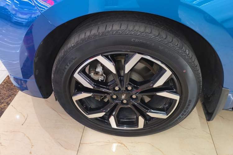 Used Ford Edge 2021 PLUS EcoBoost 245 4x4 ST-Line 7-Seater Left Front Wheel Hub