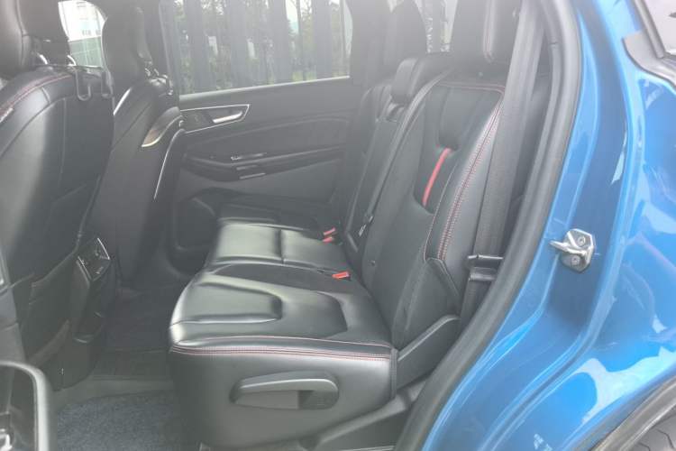 Used Ford Edge 2021 PLUS EcoBoost 245 4x4 ST-Line 7-Seater Left Rear Seat