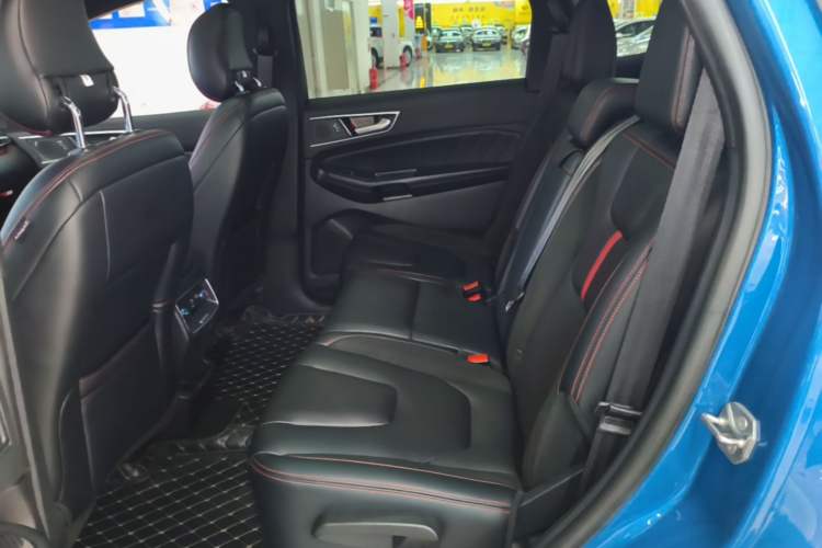Used Ford Edge 2021 PLUS EcoBoost 245 4x4 ST-Line 7-Seater Left Rear Seat