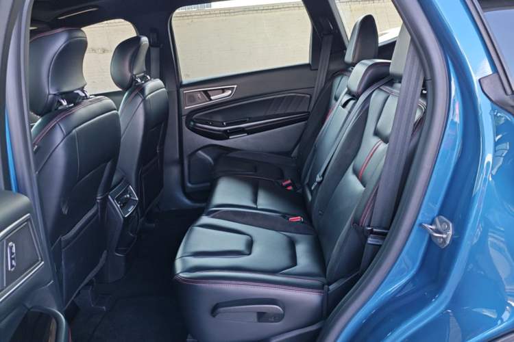 Used Ford Edge 2021 PLUS EcoBoost 245 4x4 ST-Line 7-Seater Left Rear Seat