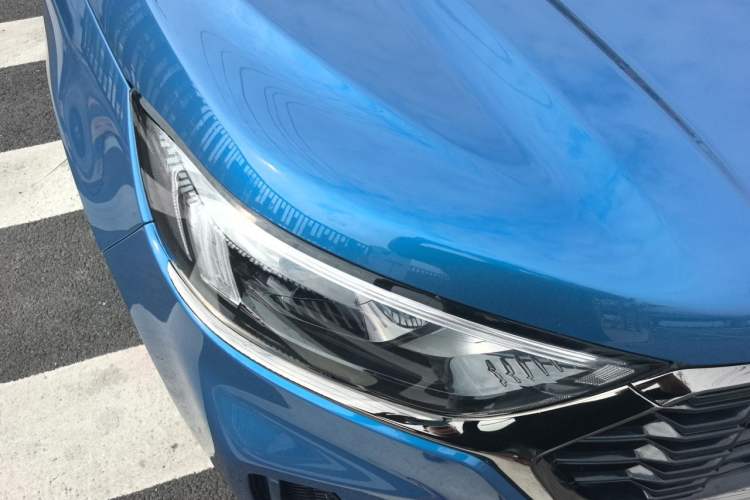 Used Ford Edge 2021 PLUS EcoBoost 245 4x4 ST-Line 7-Seater Right Front Headlight