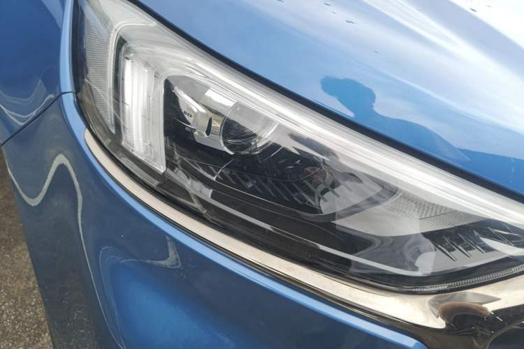 Used Ford Edge 2021 PLUS EcoBoost 245 4x4 ST-Line 7-Seater Right Front Headlight