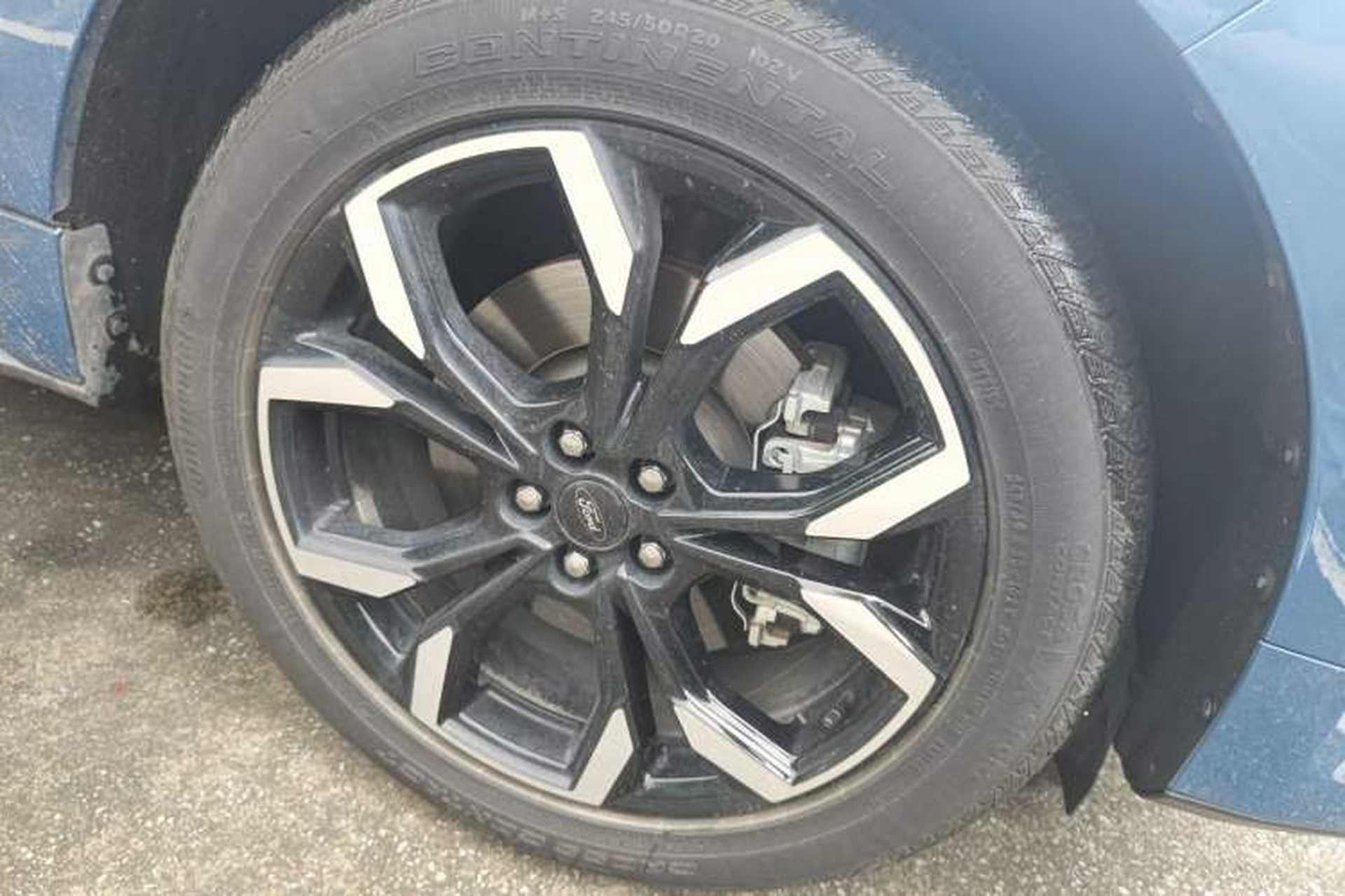 Used Ford Edge 2021 PLUS EcoBoost 245 4x4 ST-Line 7-Seater Right Front Wheel Hub