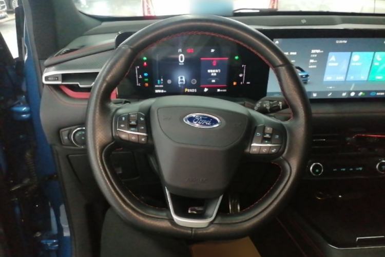 Used Ford Edge 2021 PLUS EcoBoost 245 4x4 ST-Line 7-Seater Steering Wheel