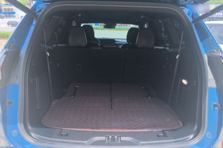 Used Ford Edge 2021 PLUS EcoBoost 245 4x4 ST-Line 7-Seater Trunk