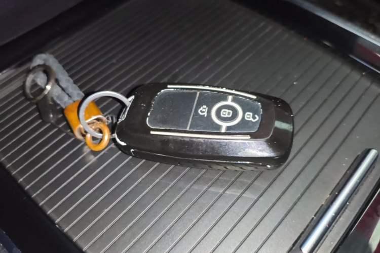Used Ford Edge 2021 PLUS EcoBoost 245 4x4 ST-Line 7-Seater Vehicle Key