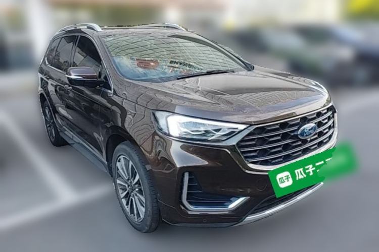 Used Ford Edge 2021 PLUS EcoBoost 245 Four-Wheel Drive Titanium Edition 7-Seater Front Right 45 Deg