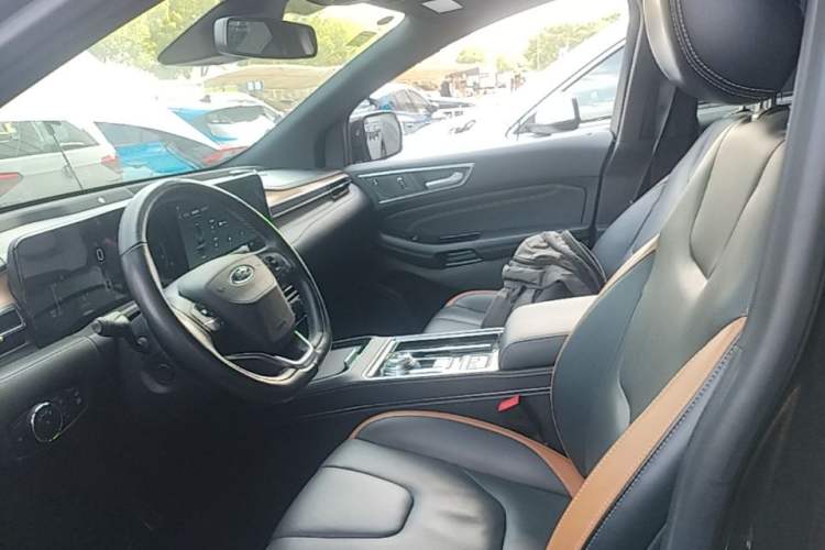 Used Ford Edge 2021 PLUS EcoBoost 245 Four-Wheel Drive Titanium Edition 7-Seater Left Front Seat