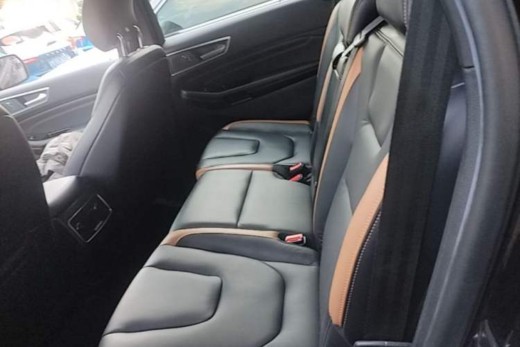 Used Ford Edge 2021 PLUS EcoBoost 245 Four-Wheel Drive Titanium Edition 7-Seater Left Rear Seat