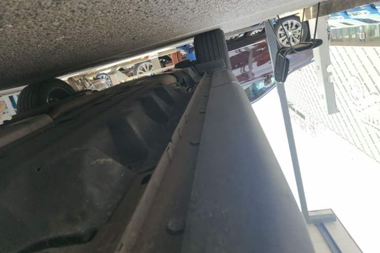 Used Ford Edge 2021 PLUS EcoBoost 245 Four-Wheel Drive Titanium Edition 7-Seater Right Side Sill