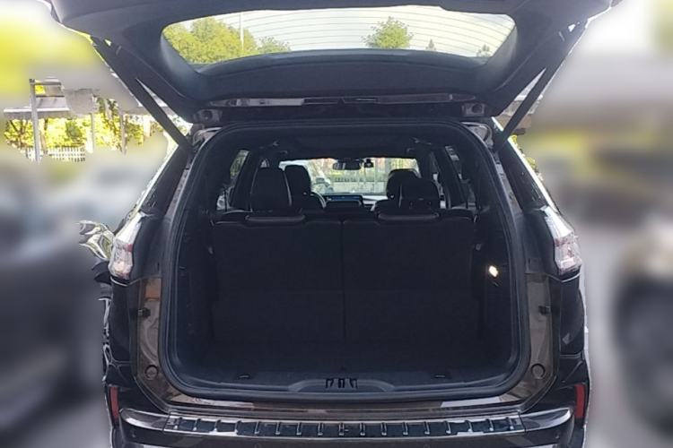 Used Ford Edge 2021 PLUS EcoBoost 245 Four-Wheel Drive Titanium Edition 7-Seater Trunk