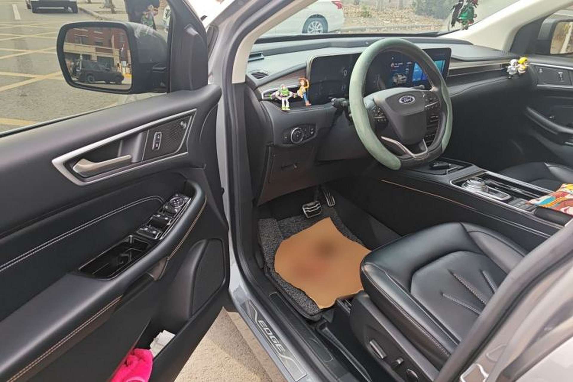 Used Ford Edge 2021 Facelifted PLUS EcoBoost 245 Two-Wheel Drive XLT 7-Seater Driver Seat