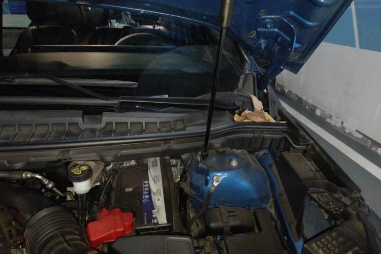 Used Ford Edge 2021 PLUS EcoBoost 245 Two-Wheel-Drive ST-Line 5-Seater Engine Bay Left