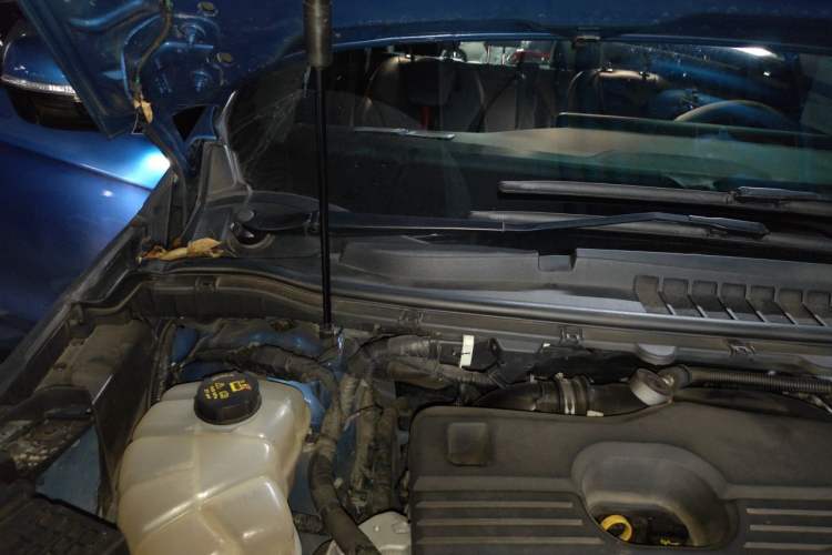Used Ford Edge 2021 PLUS EcoBoost 245 Two-Wheel-Drive ST-Line 5-Seater Engine Bay Right
