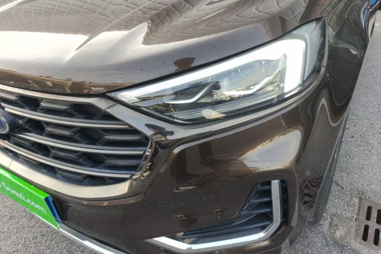 Used Ford Edge 2021 PLUS EcoBoost 245 Four-Wheel Drive Titanium Edition 7-Seater Left Front Headlight
