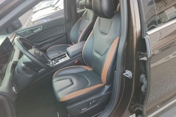 Used Ford Edge 2021 PLUS EcoBoost 245 Four-Wheel Drive Titanium Edition 7-Seater Left Front Seat