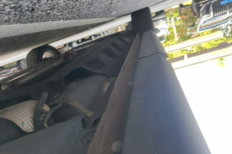 Used Ford Edge 2021 PLUS EcoBoost 245 Four-Wheel Drive Titanium Edition 7-Seater Left Side Sill