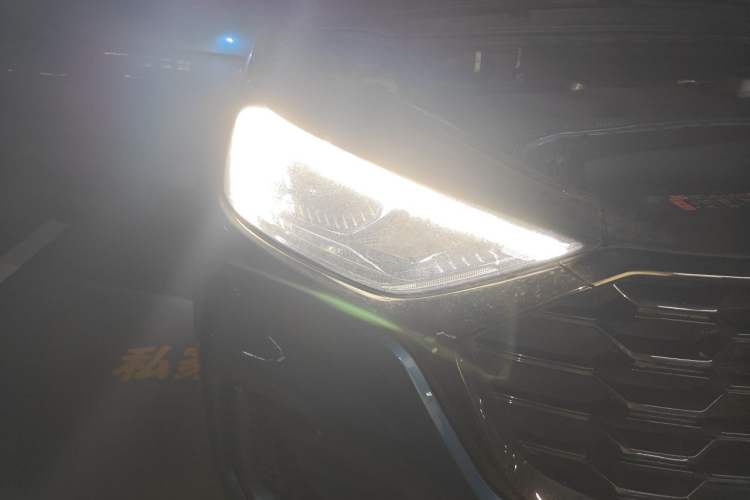 Used Ford Edge 2021 PLUS EcoBoost 245 Two-Wheel-Drive ST-Line 5-Seater Right Front Headlight