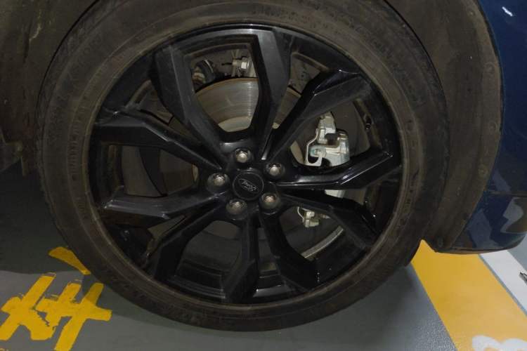 Used Ford Edge 2021 PLUS EcoBoost 245 Two-Wheel-Drive ST-Line 5-Seater Right Front Wheel Hub