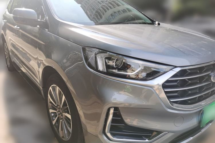 Used Ford Edge 2021 Facelifted PLUS EcoBoost 245 Two-Wheel Drive XLT 7-Seater Front Right 45 Deg