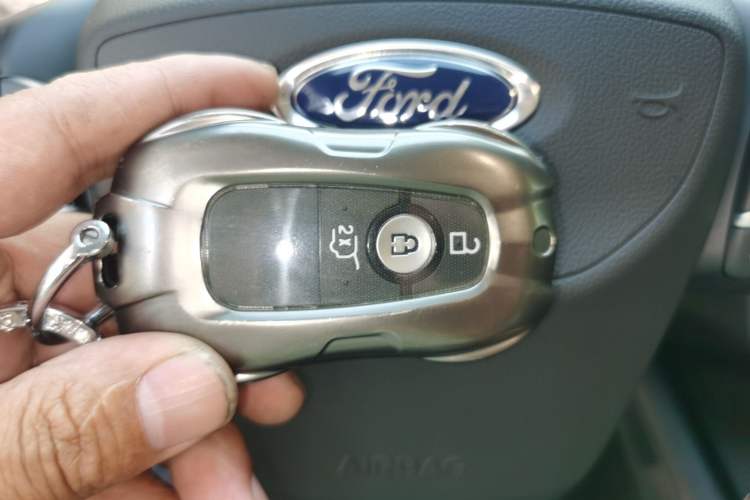 Used Ford Edge 2021 Facelifted PLUS EcoBoost 245 Two-Wheel Drive XLT 7-Seater Vehicle Key