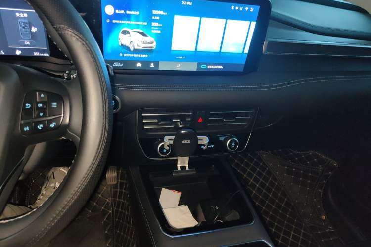 Used Ford Edge 2021 PLUS EcoBoost 245 Two-Wheel-Drive Elite 5-Seater Audio And AC Panel