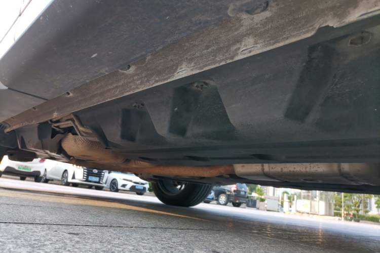 Used Ford Edge 2021 PLUS EcoBoost 245 Two-Wheel-Drive Titanium 7-Seater Chassis Front Right